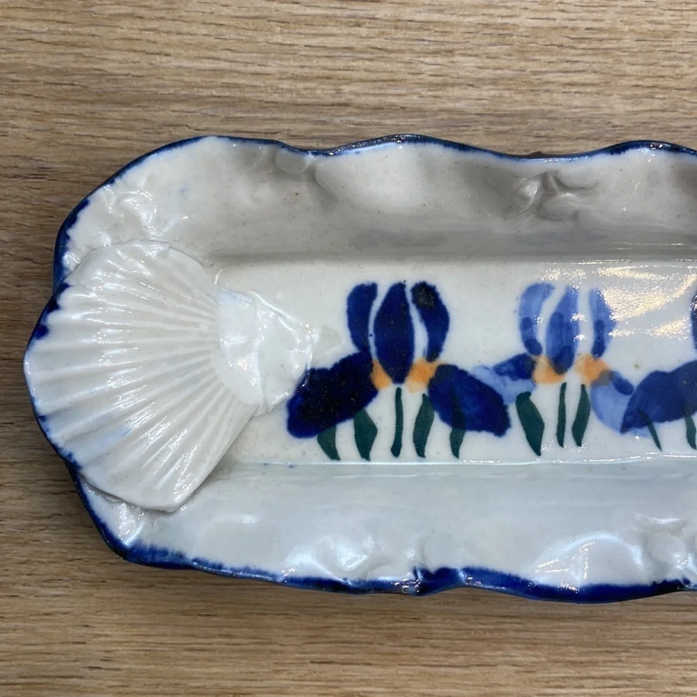 Mary Knightly |‎ Iris | Studio Pottery